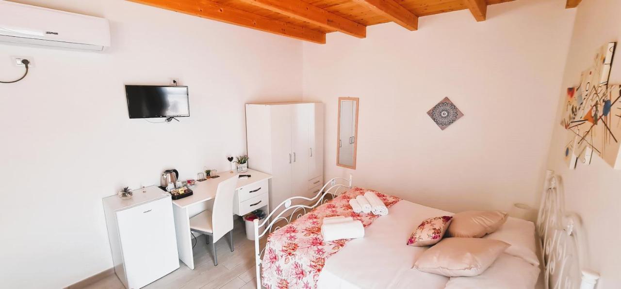 Kalispera Hotell Torre Lapillo Eksteriør bilde